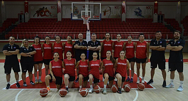 Samsun'da Zorlu Koleji lige hazırlanıyor