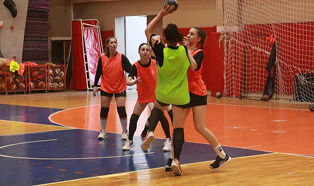 Samsun Hentbol’da yoğun tempo sürüyor