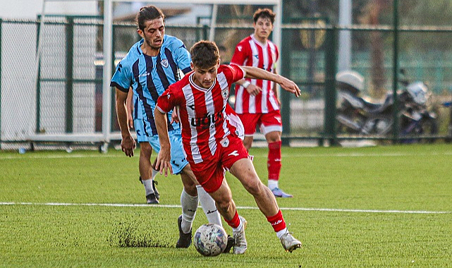 Samsunspor'un U19 takımı hazırlık maçı oynadı
