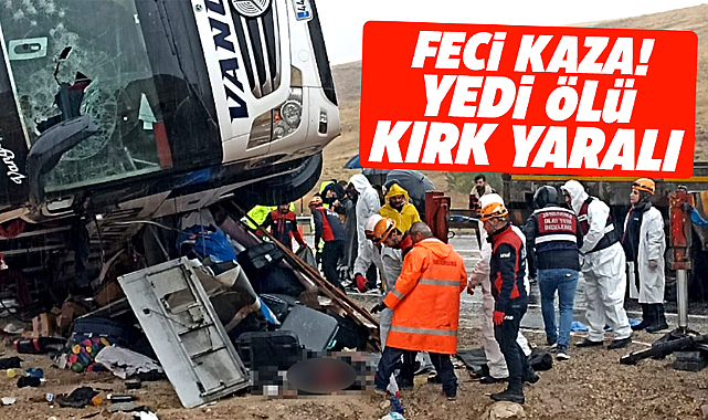 Sivas'ta feci kaza! Yolcu otobüsü şarampole yuvarlandı! 7 ölü 40 yaralı