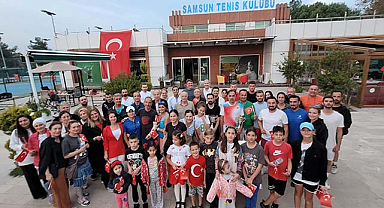 Tenis kulübünde anlamlı turnuva