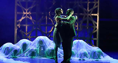 Afife kapalı gişe temsillerle sezona başladı