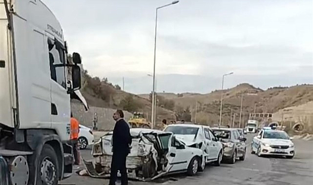 Amasya Samsun karayolunda zincirleme kaza