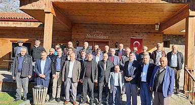 Ayvacık’ta aday adayı Durmuş muhtarları ağırladı