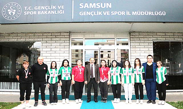 Başarılı sporculardan Dereci'ye ziyaret