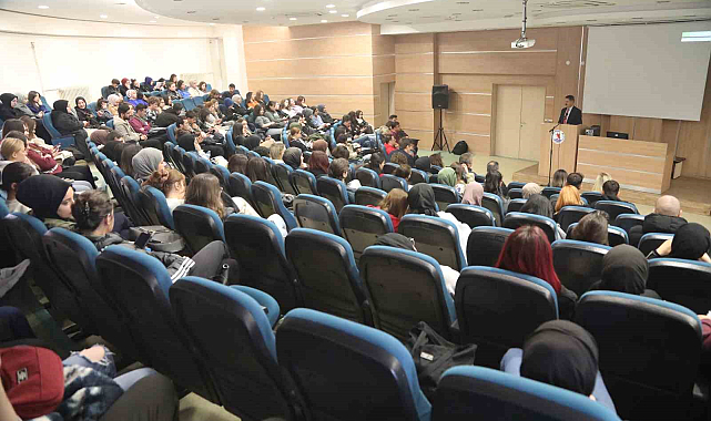 Başkan Deveci gençlere destek vermeyi sürdüreceklerini açıkladı