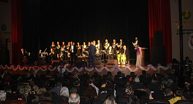 Çarşamba'da öğetmenler için konser düzenlendi