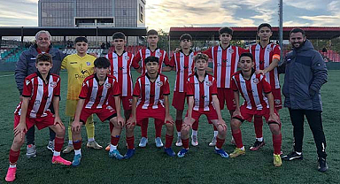 Kadıköyspor 3 attı 3 aldı