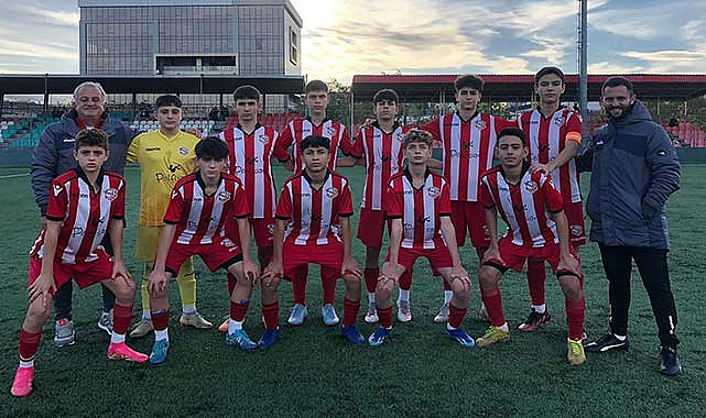 Kadıköyspor 3 attı 3 aldı