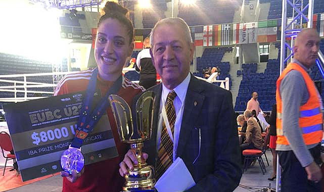 Milli boksörler 12 madalya kazandı