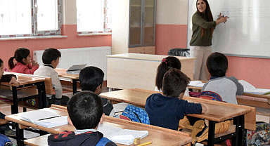 Öğrencilere 9 gün ara tatili!