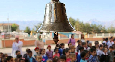 Resmi Gazete'de yayımlandı: Ders saatlerinde değişiklik!