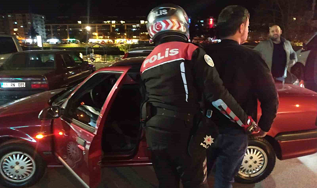 Samsun Çarşamba'da polislerden şok uygulama