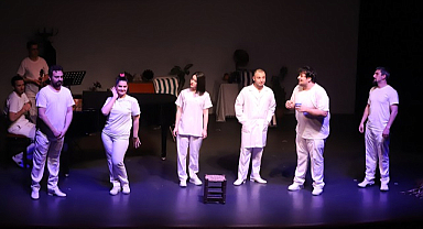 Samsun'da Bir Napoli Akşamı görücüye çıkıyor