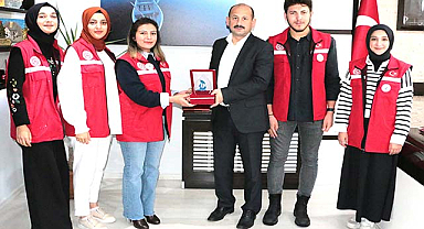 Samsun'da 'Damla Gönüllüleri' Dereci’yi ziyaret etti