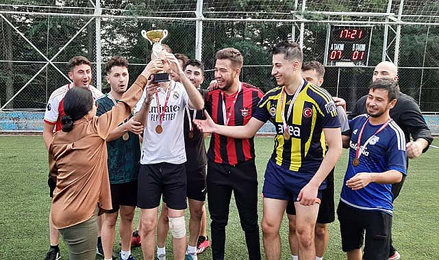 Samsun’da öğrenciler yeşil sahaya indi