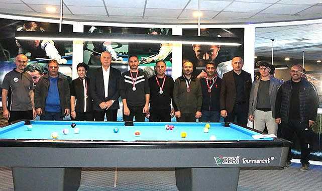 Samsun'da öğretmenler bilardoda kapıştı