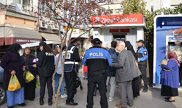 Samsun'da polisler dolandırıcılara karşı vatandaşları uyardı