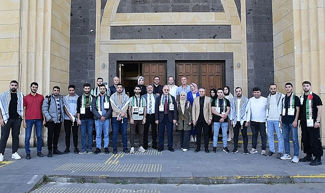 Samsun'da Rektör Yavuz Ünal Filistinli öğrencilerle buluştu
