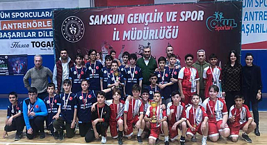 Samsun'da Şehit Nejat Yaman’dan çifte şampiyonluk