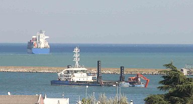 Samsun Limanı'nda 'derinleştirme' çalışması başlatıldı