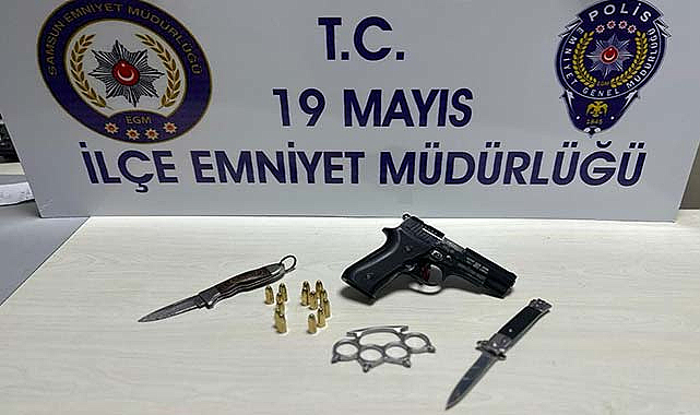Samsun'un 19 Mayıs ilçesinde 3 araçta silah ele geçirildi 