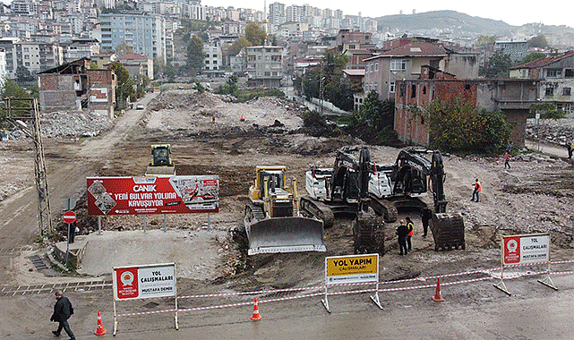 Samsun'un Canik ilçesinde yeni bulvar yolu açılıyor