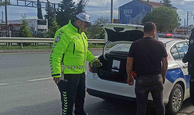 Samsun'da 'Dur' ihtarına uymayan sürücü kıskıvrak yakalandı