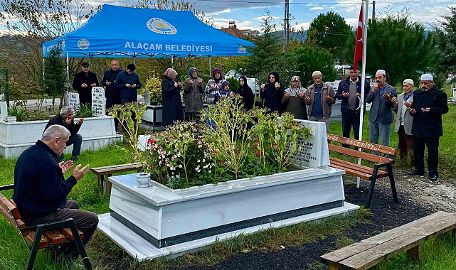 Samsun'da şehit polis kabri başında anıldı