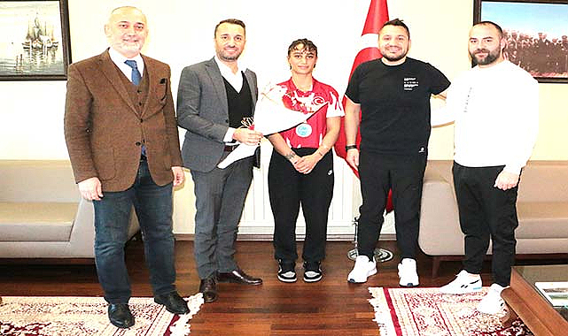 Samsunlu Devrim Aydın dünya ikincisi oldu!