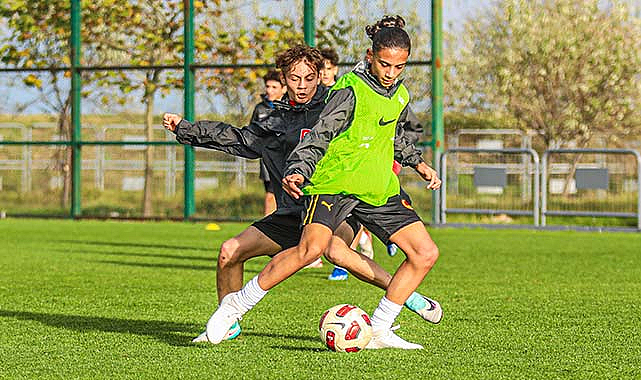 Samsunspor, U15 bölge karmasına ev sahipliği yaptı