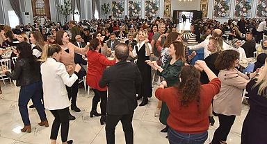 Tekkeköy'de öğretmenler için coşkulu kutlama