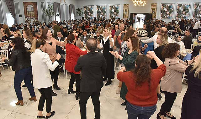 Tekkeköy'de öğretmenler için coşkulu kutlama