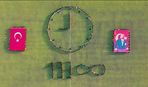 Tokat'ta üniversite öğrencilerinden anlamlı 10 Kasım anması