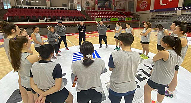 Zorlu Koleji Spor Kulübü tempo artırdı