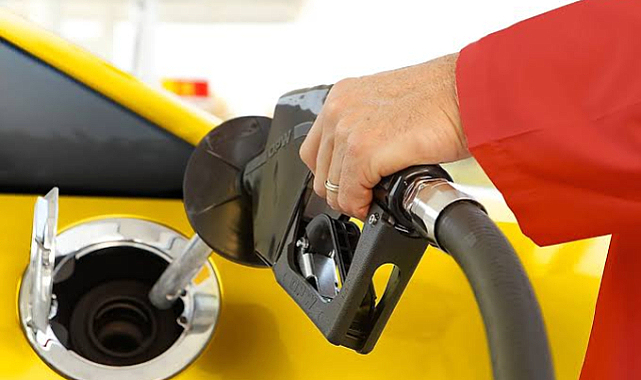 Arabası olanı isyan ettirecek zam yolda! 50 lirayı görebilir