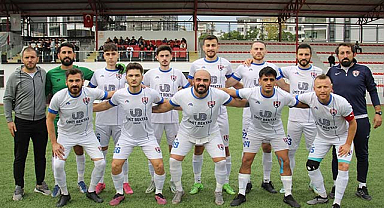 Atakum Belediyespor liderliğe yükseldi