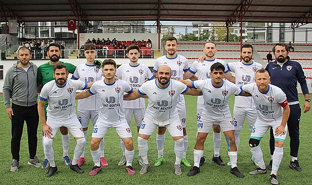 Atakum Belediyespor liderliğe yükseldi