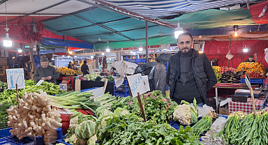 Bafra'da pazarcılar halinden memnun