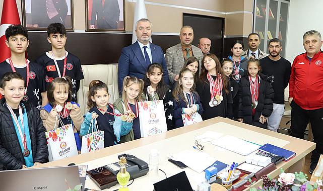 Başkan Topaloğlu, başarılı sporcularla buluştu