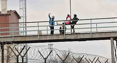 Batman'da sosyal medya için canlarını tehlikeye attılar