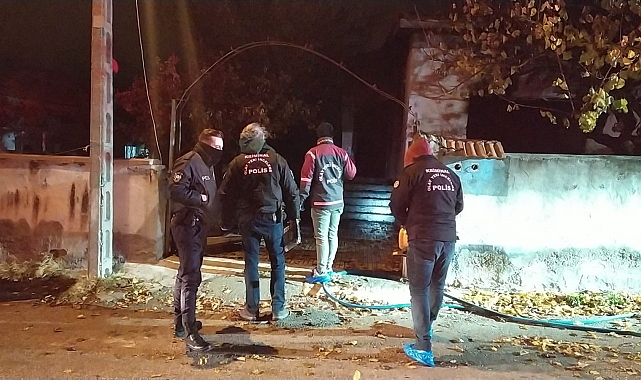 Çorum'da bir ev ateşe verildi! Masum kedi telef oldu