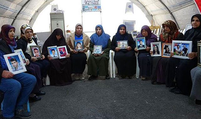 Diyarbakır anneleri, kararlılıkla HDP'ye meydan okuyor