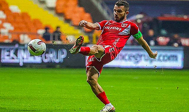 Emre Kılınç yükselen formuyla Samsunspor'u güçlendiriyor