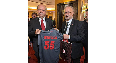 Ersin Tatar’a 55 numaralı Samsunspor forması