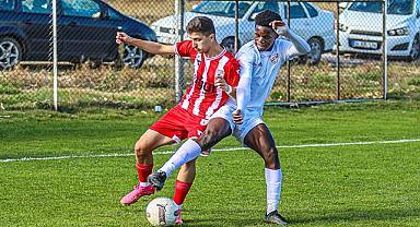 Gençler 1 puanla yetindi