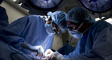 İranlı hastanın midesinden 450 parça metal çıktı!