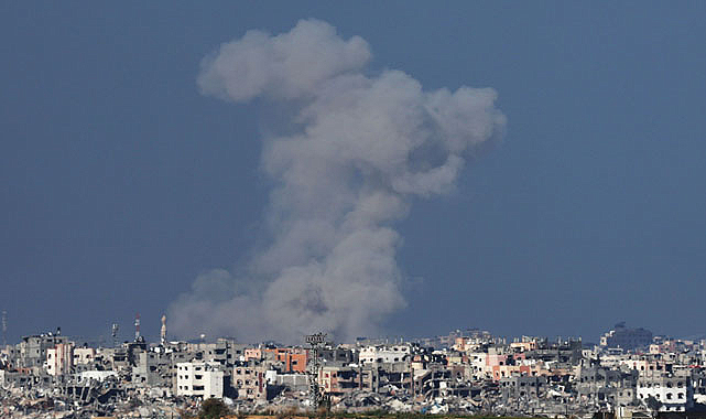 İsrail, Gazze’de sivilleri vurmaya devam ediyor