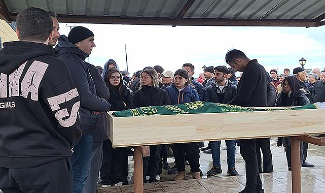 İstanbul'da boğulan tıp öğrencisi Samsun'da defnedildi