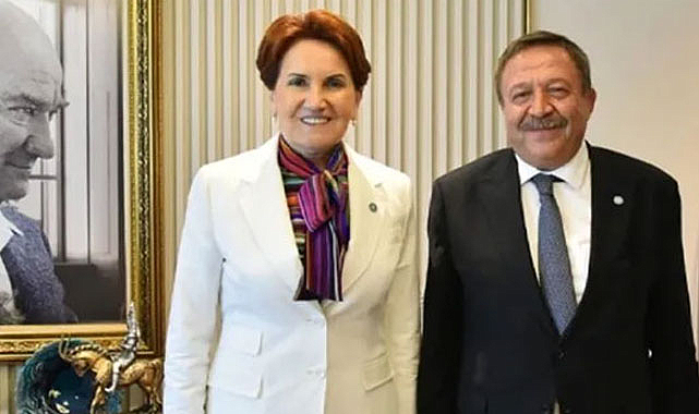 İYİ Parti'de  istifa depremi!